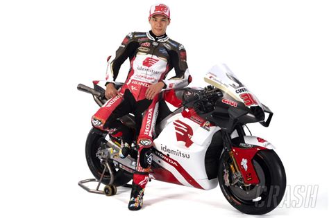 First Look Takaaki Nakagamis Idemitsu Lcr Honda Livery Motogp