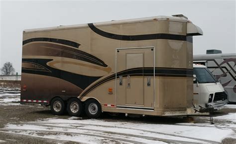 2001 Featherlite 4950 Coach Stacker Trailer With Custom Interior