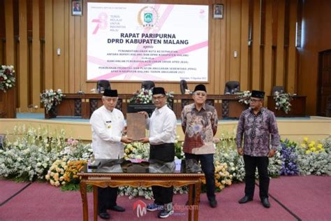 Paripurna Bupati Dan Dprd Kabupaten Malang Tandatangani Nota