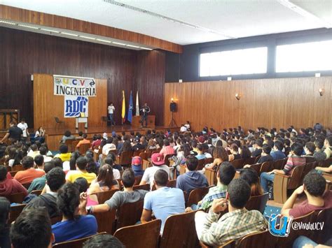 Viva La Ucv On Twitter Ya Inici El Stand Up Comedy Que