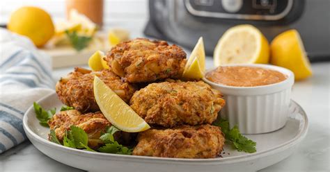 Air Fryer Crab Cakes (Maryland-Style) - Striped Spatula