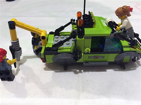 Geek Review: LEGO City Volcano Exploration Truck 60121 | Geek Culture