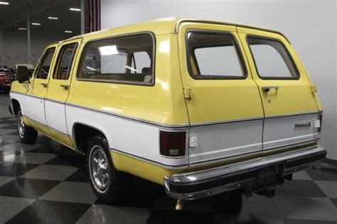 1978 Chevrolet Suburban Silverado Station Wagon 350 V8 3 Speed