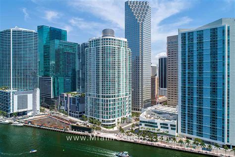 Met 1 Condo Sales & Rentals | Downtown Miami Condos