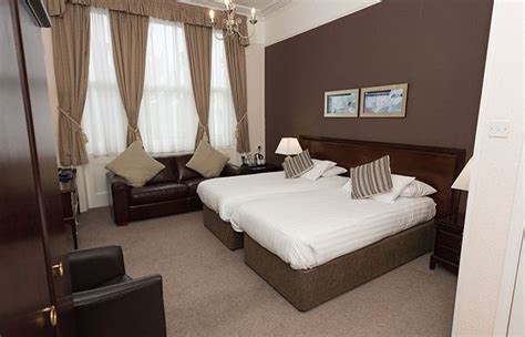 Devonshire Park Hotel in Eastbourne: Hotel in EastbourneDevonshire Park ...