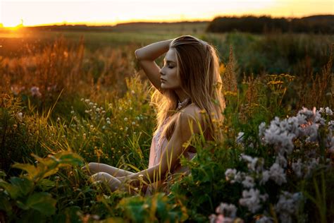 Download Depth Of Field Sunrise Blonde Model Woman Mood Hd Wallpaper By Dmitrij Butvilovskij