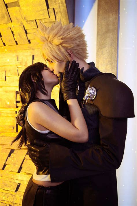 Russian Cosplay: Cloud, Tifa (Final Fantasy 7: Advent Children) | G4SKY.net