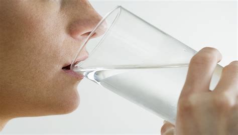 The Benefits Of Drinking Water Immediately After Waking Up Go Well