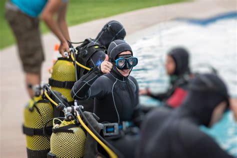 Beginner Divers Professional Instructors A Breakdown Of All Scuba