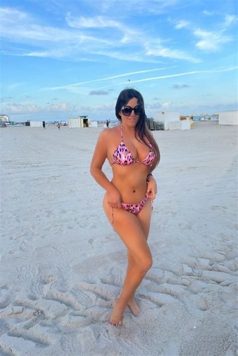 Claudia Romani In Callista Couture Bikini On Miami Beach