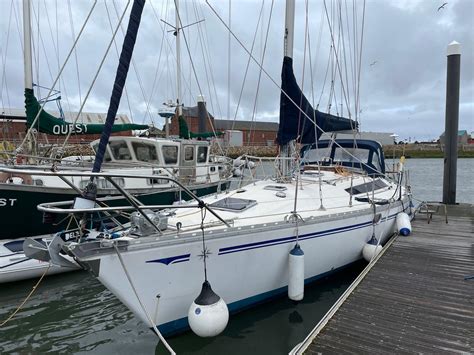 1982 Jeanneau Sun Fizz Croisières voile à vendre YachtWorld