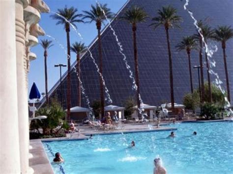 Luxor Pool | Las Vegas, NV