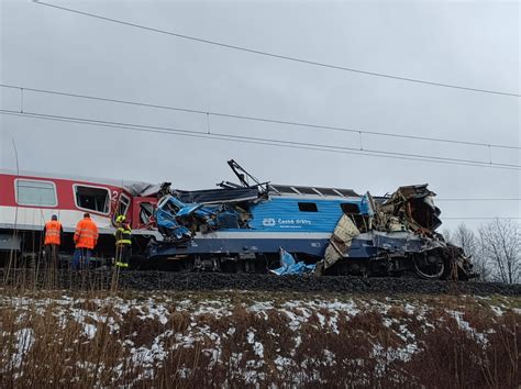 Czechy tragedia na przejeździe kolejowym ZDJĘCIA