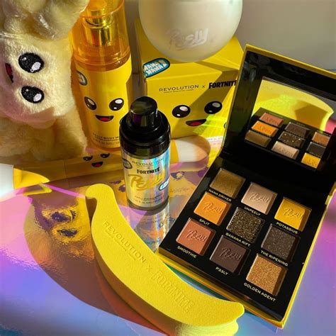 Makeup Revolution X Fortnite Peely 9 Pan Shadow Palette: Buy Makeup ...