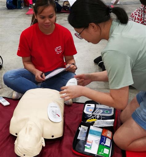 Largest Mass Cpr Aed Certification Workshop Singapore Book Of Records