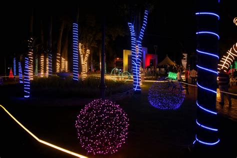 Alcalde Kelvin Cruz Enciende Luces Navide As De Los Parques