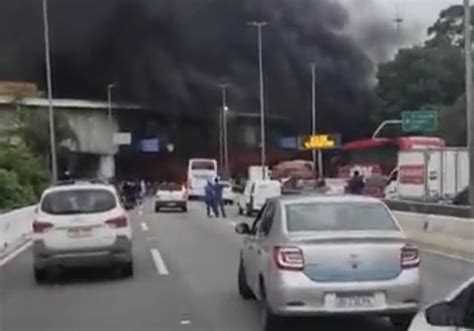 Manifestantes Fecham A Marginal Do Tiet Em Sp A Sentinela