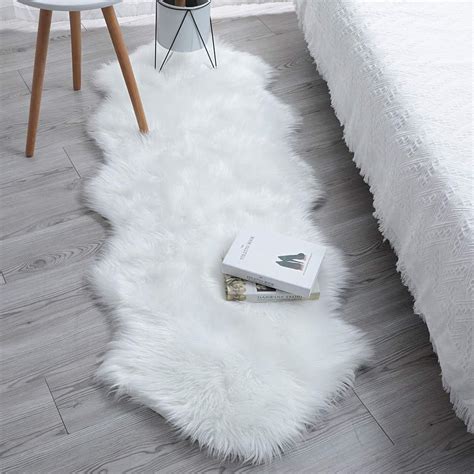 Yihaic Faux Fur Sheepskin Style Rug Faux Fleece Fluffy Area Rugs Seat