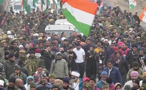 Rahul Gandhi Bharat Jodo Yatra Resumes From Awantipora Jammu And