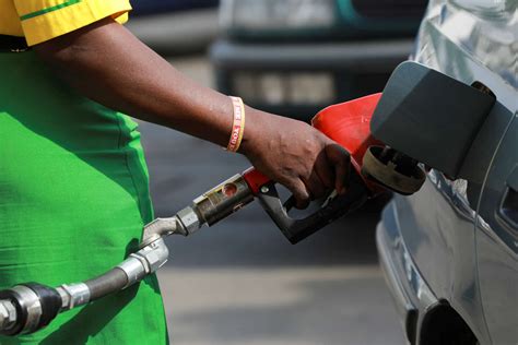 En Afrique Les Gouvernements Tournent Le Dos Aux Subventions Au Carburant