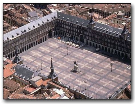 Art Culos Destacados De La Revista Saber Y Ocio La Plaza Mayor De