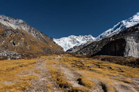 Vista Do Himalaia De Oktang Do Acampamento Base De Kanchenjunga Sul