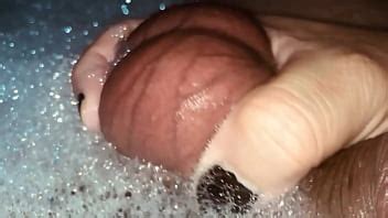 Jugando Con Mis Bolas Mientras Me Ba O Xvideos