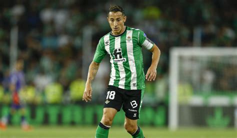 Andrés Guardado no volverá a México: Renovó con el Real Betis | ESTO en ...