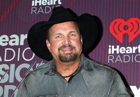 Garth Brooks Net Worth: How Rich Is Garth Brooks? - Xabis Inc Blog