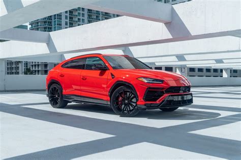 Lamborghini Urus Red Rental In Miami Paramount Luxury Rentals