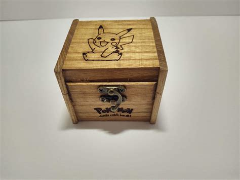 Eevee Box - Etsy