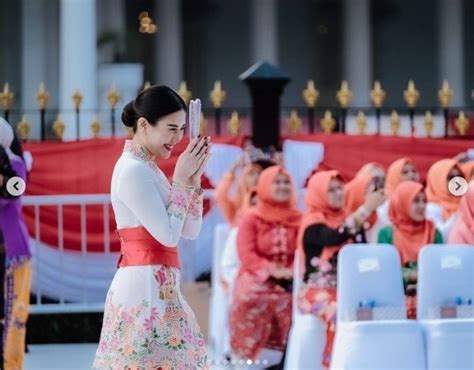 Wakil Menteri Pariwisata Angela Tanoesoedibjo Ungkap Makna Busana Kebaya