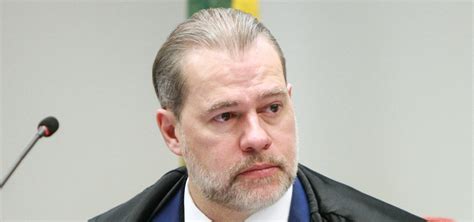 Toffoli pede que PF retome investigação sobre agressão à família de