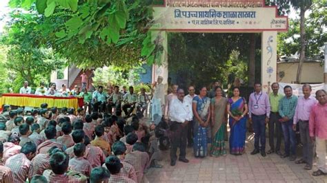 काय सांगता या जिल्हा परिषद शाळेत प्रवेशासाठी ५०० विद्यार्थी