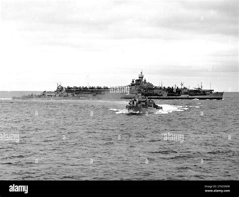 Uss Bon Homme Richard Cv 31 And Destroyers Refueling Off Korea 1951