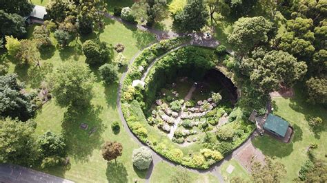 Umpherston Sinkhole - Cave Garden, Address & History, Mount Gambier