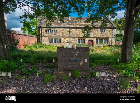 Quaker Meeting House Hi Res Stock Photography And Images Alamy