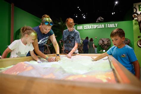 South Bend's Indiana Dinosaur Museum opens as the culmination of ...