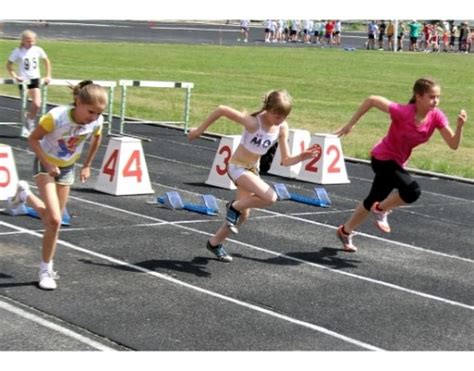 Легкая атлетика в Омске: для детей 9-18 лет