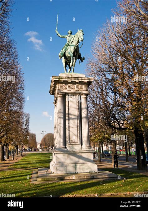 Statue of LaFayette, Cours la Reine, Paris France Europe Stock Photo ...