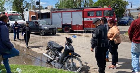 Una Mujer Result Lesionada Tras Choque Entre Moto Y Auto En Fray Luis