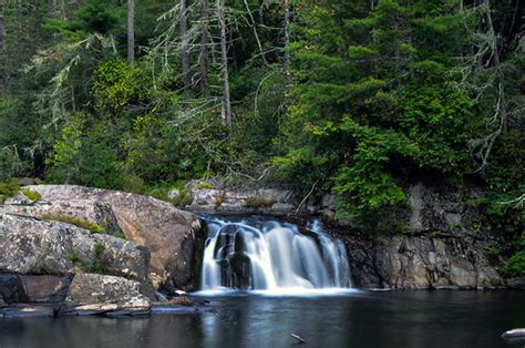 How to See Linville Falls (1 of NC's Best Waterfalls!)