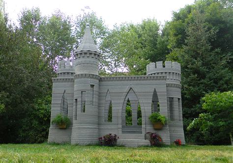 Andrey Rudenko Constructs 3d Printed Concrete Castle In Minnesota