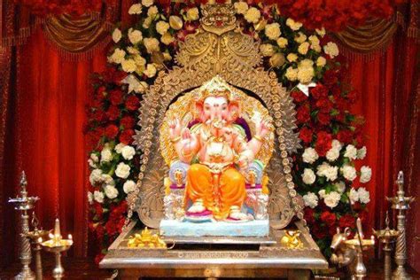 Ganpati Bappa Decoration At Home