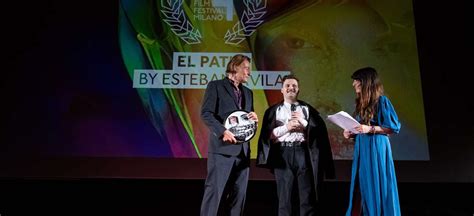 Esteban Vila Fot Grafo Tico Gana Prestigioso Galard N En Fashion