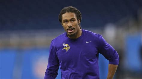 Bengals CB Trae Waynes seeking second opinion on pectoral injury