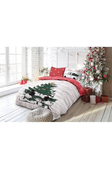 Duvets And Pillows Mistletoe Kisses Mickey And Minnie Christmas Duvet