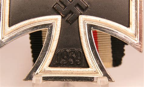 Eisernes Kreuz 1939 II class Wächter und Lange 100 Minty