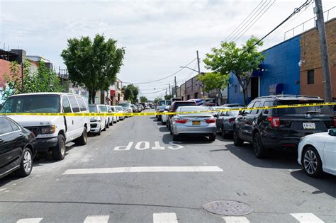 Tow Truck Driver Shot Dead In Bronx Auto Shop Gunfight Cops Say New