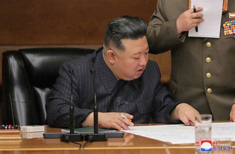 金正恩氏「戦争抑止力を拡大、効率的に運用を」 党中央軍事委で 毎日新聞